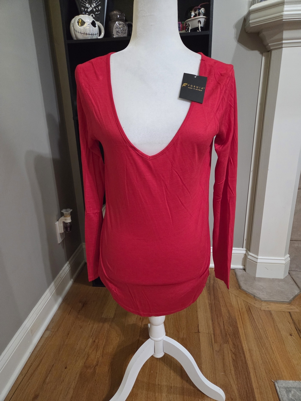 Fornia Deep V Long Sleeve Tee - Red